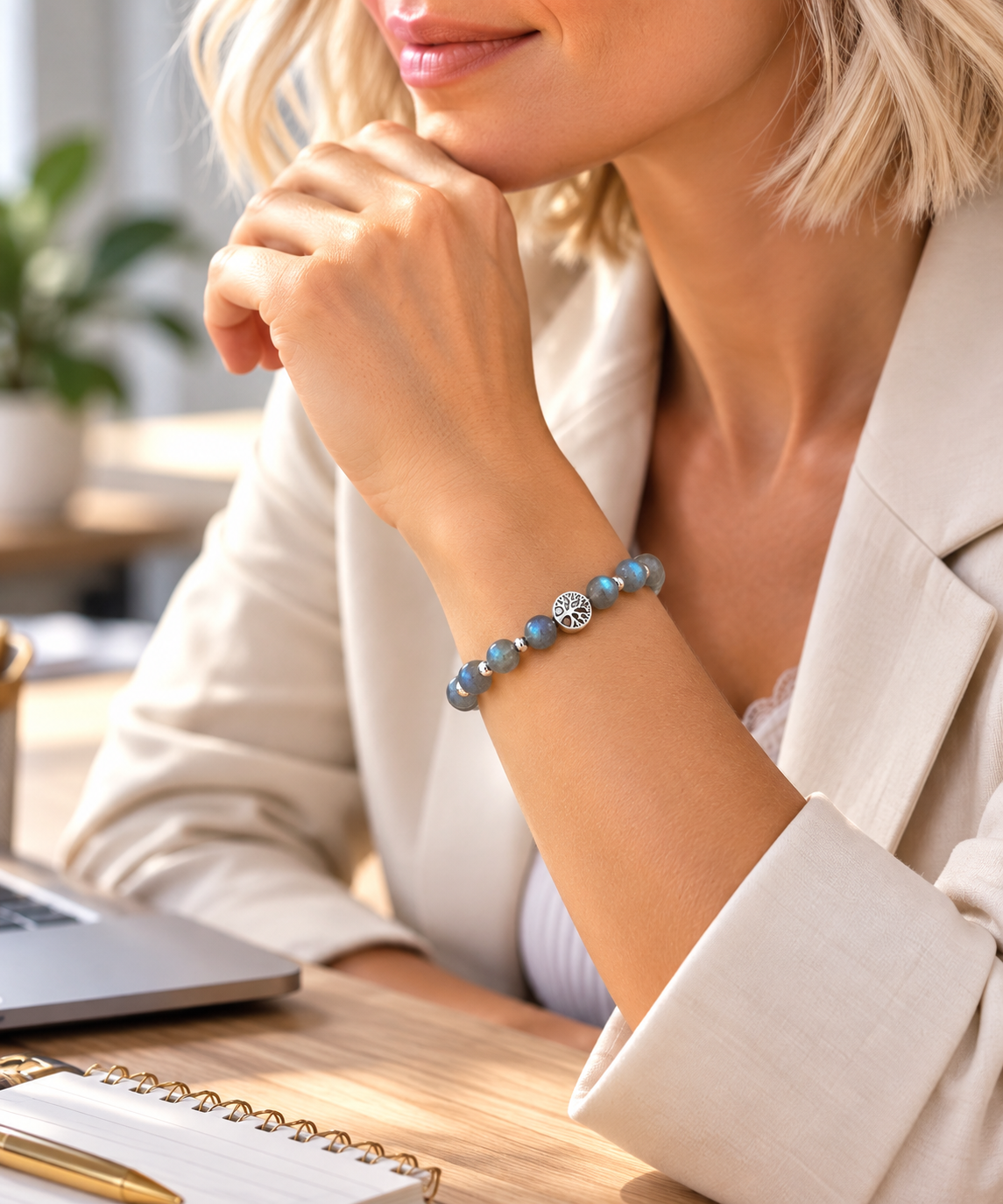 Bracelet en labradorite et arbre de vie argenté