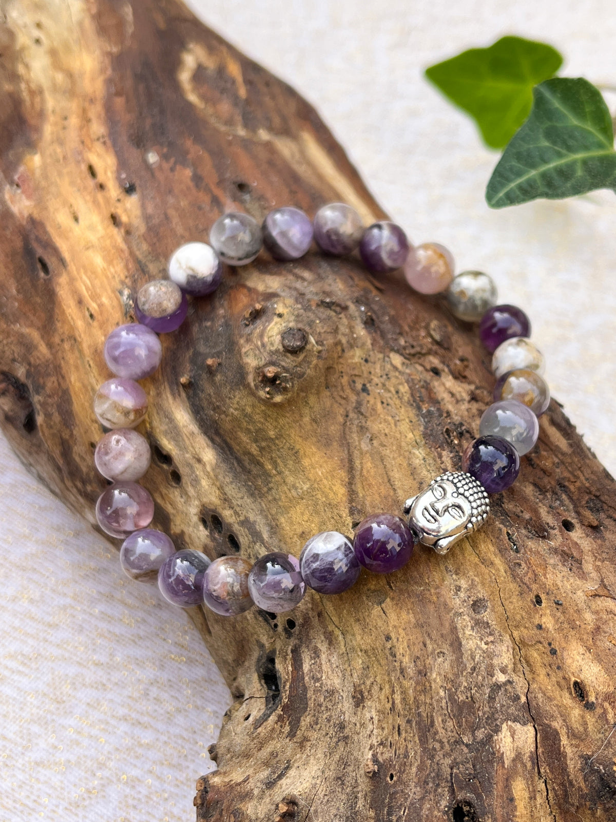 Bracelet en améthyste naturelle et Bouddha argenté